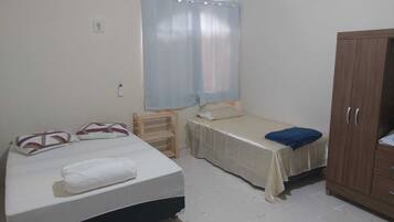 4 bedrooms, WiFi, bed sheets