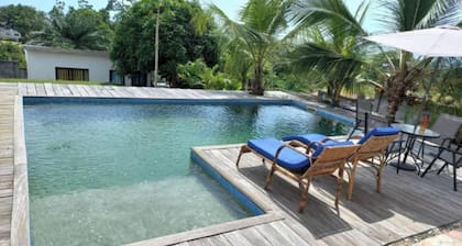 Tropical villa with view of the Atlantic Ocean