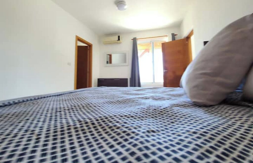 1 多间卧室、WiFi、床单