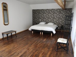 6 bedrooms - Gîte des Bernaches - L'HOMMAIZE (LHOMMAIZE)