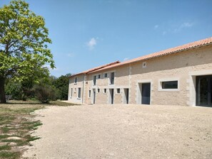 Exterior - Gîte des Bernaches - L'HOMMAIZE (LHOMMAIZE)