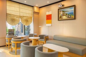 Unclassified image, 5 of 42, button - GreenTree Hotel (Shanghai Baotown Pier Normal University Affiliated Zhengda Middle School) (Shanghai)