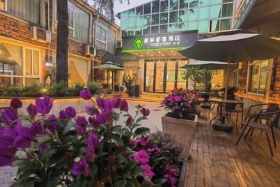 GreenTree Hotel (Shanghai Baotown Pier Normal University Affiliated Zhengda Middle School)