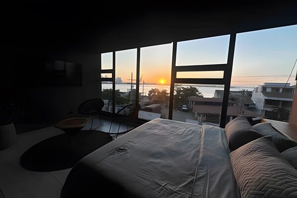Apartment | 1 bedroom, blackout curtains, iron/ironing board, free WiFi