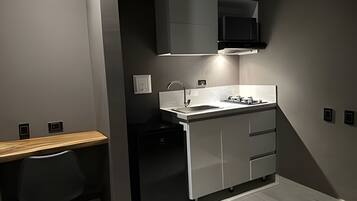Appartement | Cuisine privée | Mini réfrigérateur, micro-ondes, plaque de cuisson, lave-vaisselle