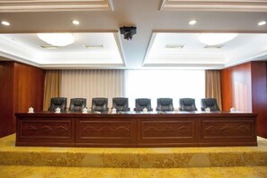 Meeting facility - Baicheng Hexiang Hotel (Civic Plaza Haiming East Road Pedestrian Street Store) (Baicheng)