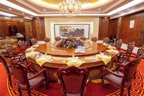 Restaurant - Baicheng Hexiang Hotel (Civic Plaza Haiming East Road Pedestrian Street Store) (Baicheng)