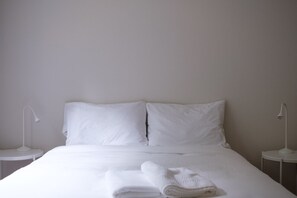 3 dormitorios, escritorio, wifi gratis y ropa de cama