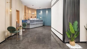 Unclassified image, 2 of 91, button - Puyue Hotel (Shenzhen East Railway Station Buji Metro Station) (Shenzhen)