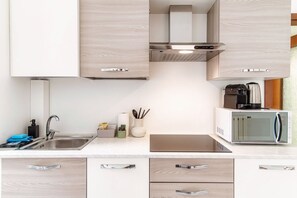 Frigorífic, microones, forn i rentaplats 