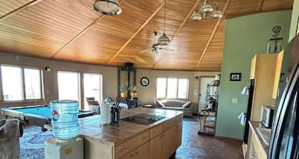 Glacier National Park 360° views of Plains and GNP