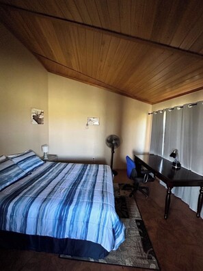 3 bedrooms, desk, iron/ironing board, travel crib