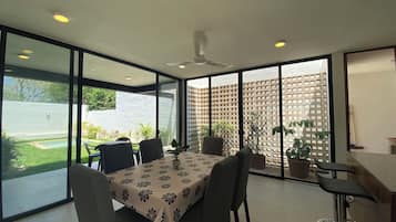 House, Patio, Garden View | Dining room