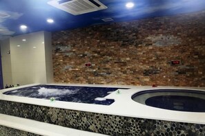 Unclassified image, 2 of 21, button - Pengcheng Holiday Hotel (Huma)
