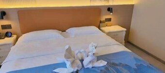 Pengcheng Holiday Hotel