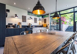 Kühlschrank, Ofen, Geschirrspüler, Toaster