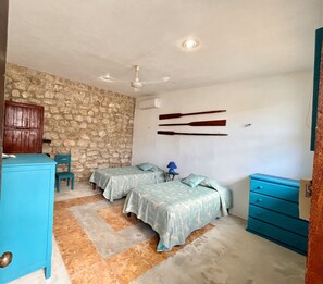 Villa familiare, vista piscina | 5 camere, ferro/asse da stiro, lenzuola