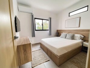 2 chambres, fer et planche à repasser, Wi-Fi, draps fournis