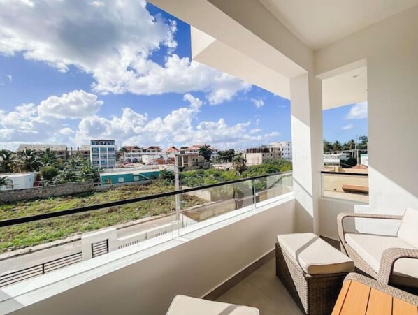 Property grounds - 2B New, stylish and just steps down the beach.

 (Bayahibe)