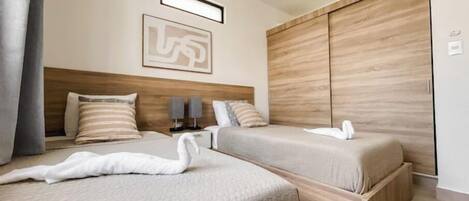 2 多间卧室、熨斗/熨衣板、WiFi、床单