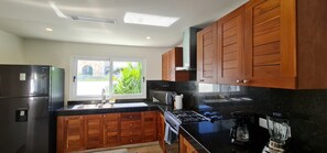 Villa Familiale, 4 chambres, piscine privée | Cuisine privée