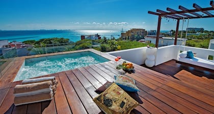 CASA REYES Stunning Rooftop Oceanview