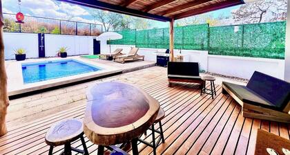 Brand new luxury 3-bedroom 3-bathroom home features Pool, AC, WIFI, near beach