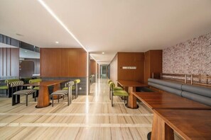 Restaurant - yihotel (Shanghai Lujiazui Riverside Center Expo Park Branch) (Shanghai)