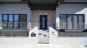 Front of property - Tsikaris Boutique Guesthouse (Kalabaka)