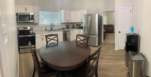 Newly Remodeled 3-BR in heart of Marion