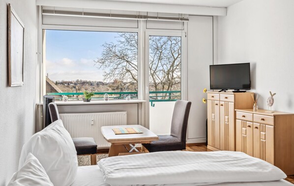 Internet, bed sheets