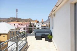 Terrace/patio - 2 bdr cozy apartment in city center, Wifi - LCGR (Assomada)