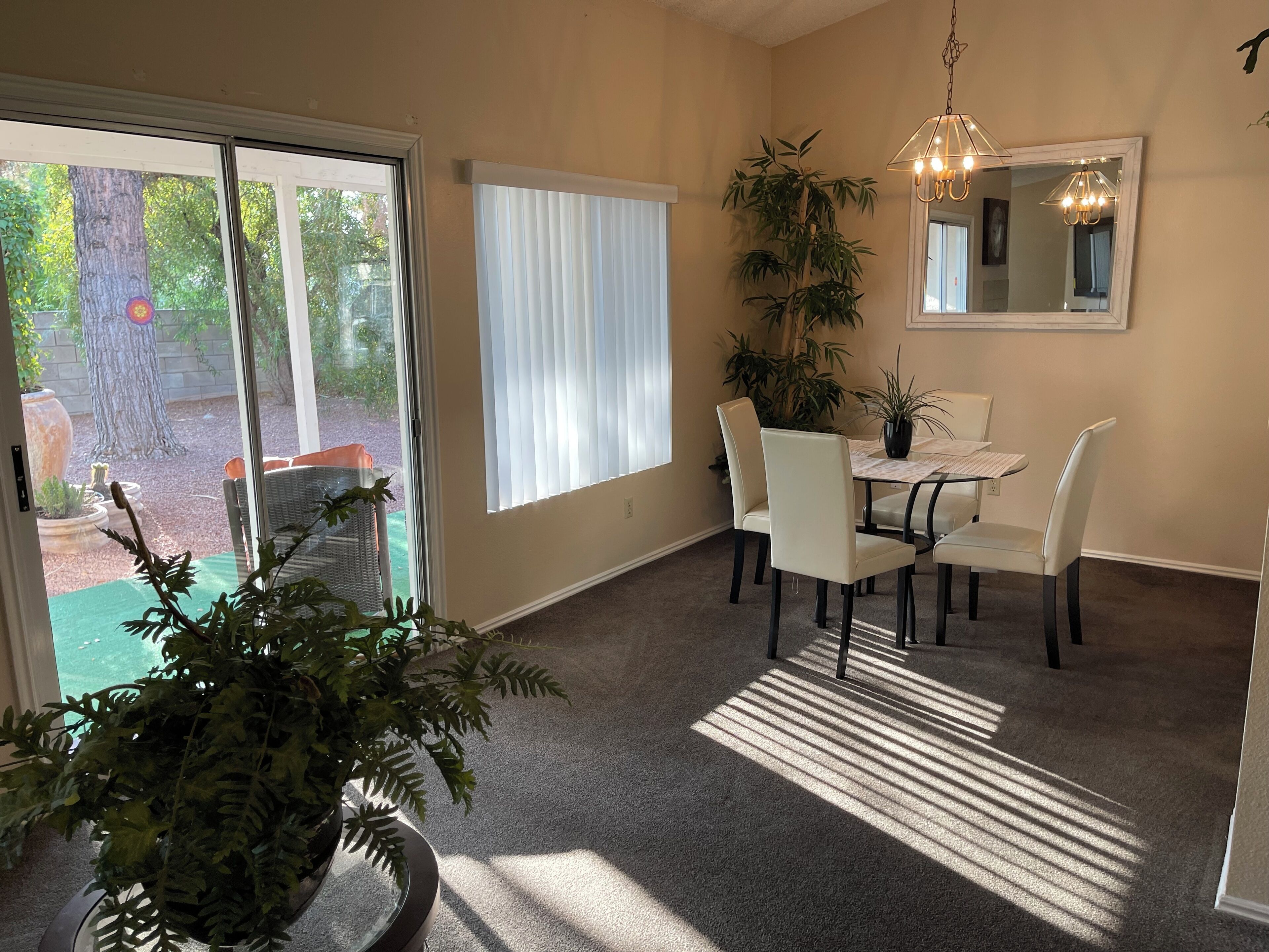 Great house just long term ( 2 months minimum)