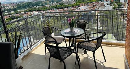 Centrally located and quiet apartment, all rooms are air-conditioned.