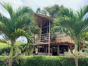 Exterior - Ideal Cabaña con Piscina Desbordante, Vista al mar (Don Juan, Jama)