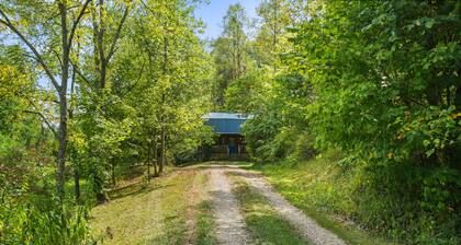 Butterfly Crossing | Private Lake, Hot Tub