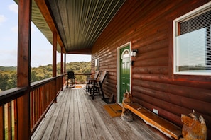 Terrace/patio - Golden Ridge | Hocking Hills, 62 Acres, Hot Tub (Logan)