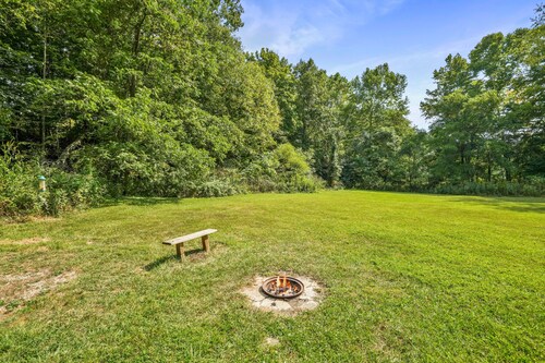 Owl Creek | Hocking Hills, 54 Acres, Private Lake