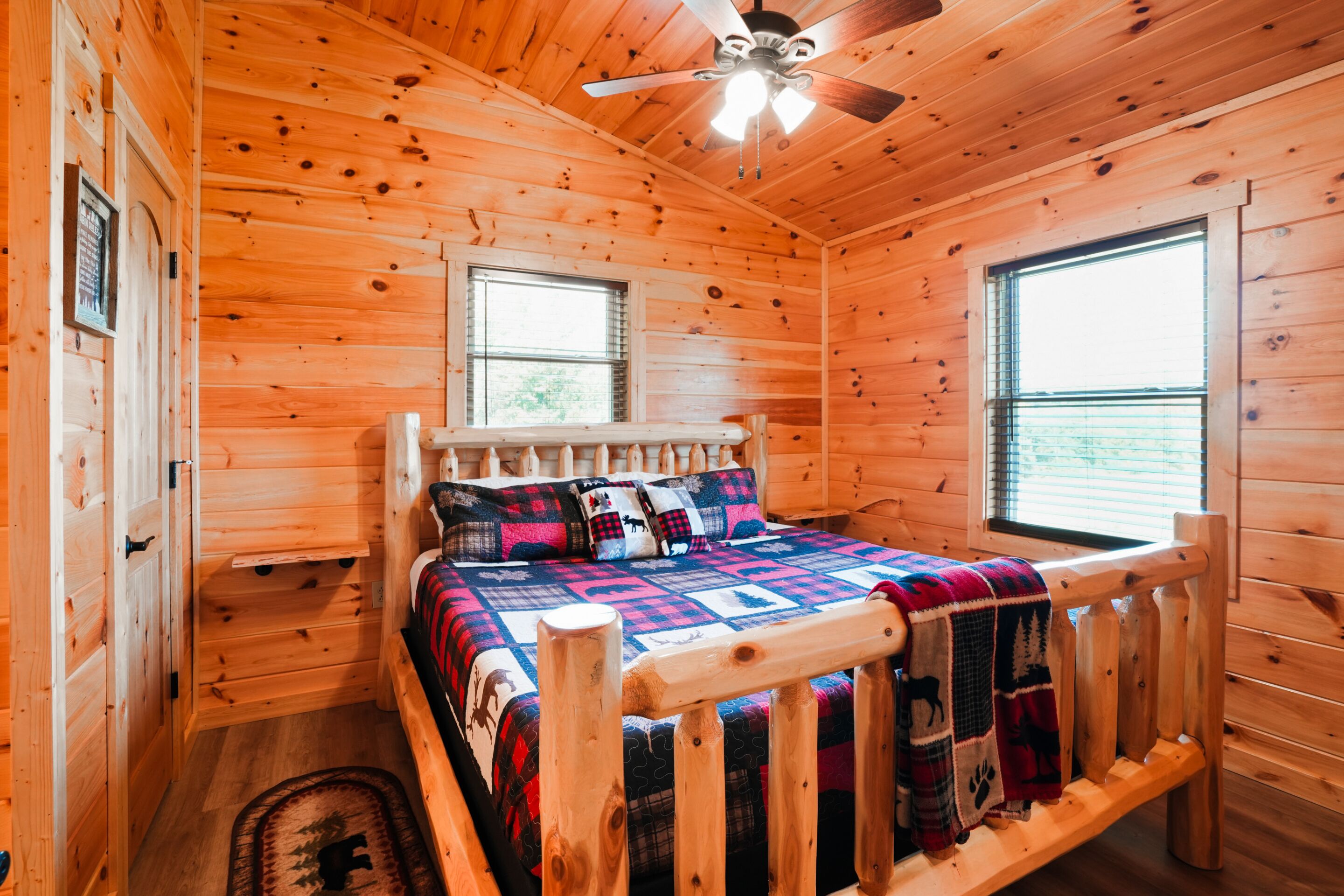 2 bedrooms, WiFi (free), bed sheets