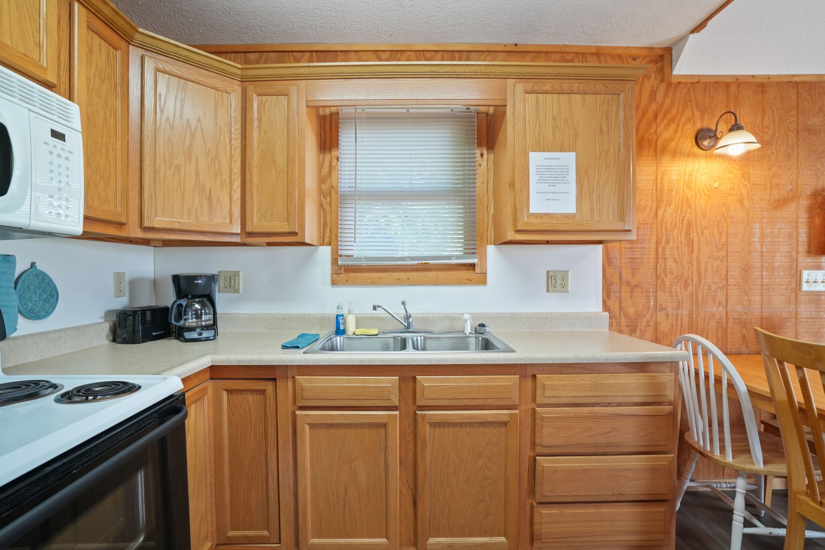 Coffee/tea maker, fridge, microwave, oven
