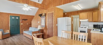 Retreat Cabin #8 | Hocking Hills, Fire Ring