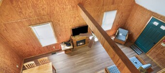 Retreat Cabin #8 | Hocking Hills, Fire Ring