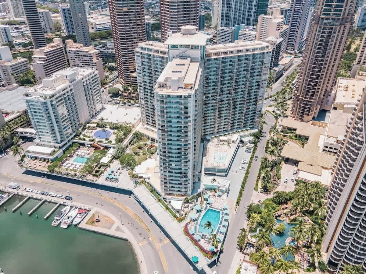 15th-floor Waikiki studio - lanai & pool access Reviews, Deals