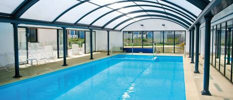 Piscine couverte