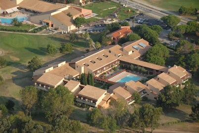 T2 au cœur du Golf + piscine sur place !