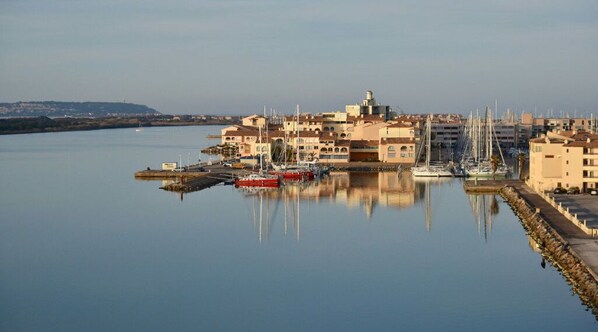 Marina/club náutico