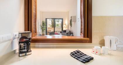 Appartement 'El Oasis Martinica 2 Bajo B' avec piscine privée, Wi-Fi et climatisation