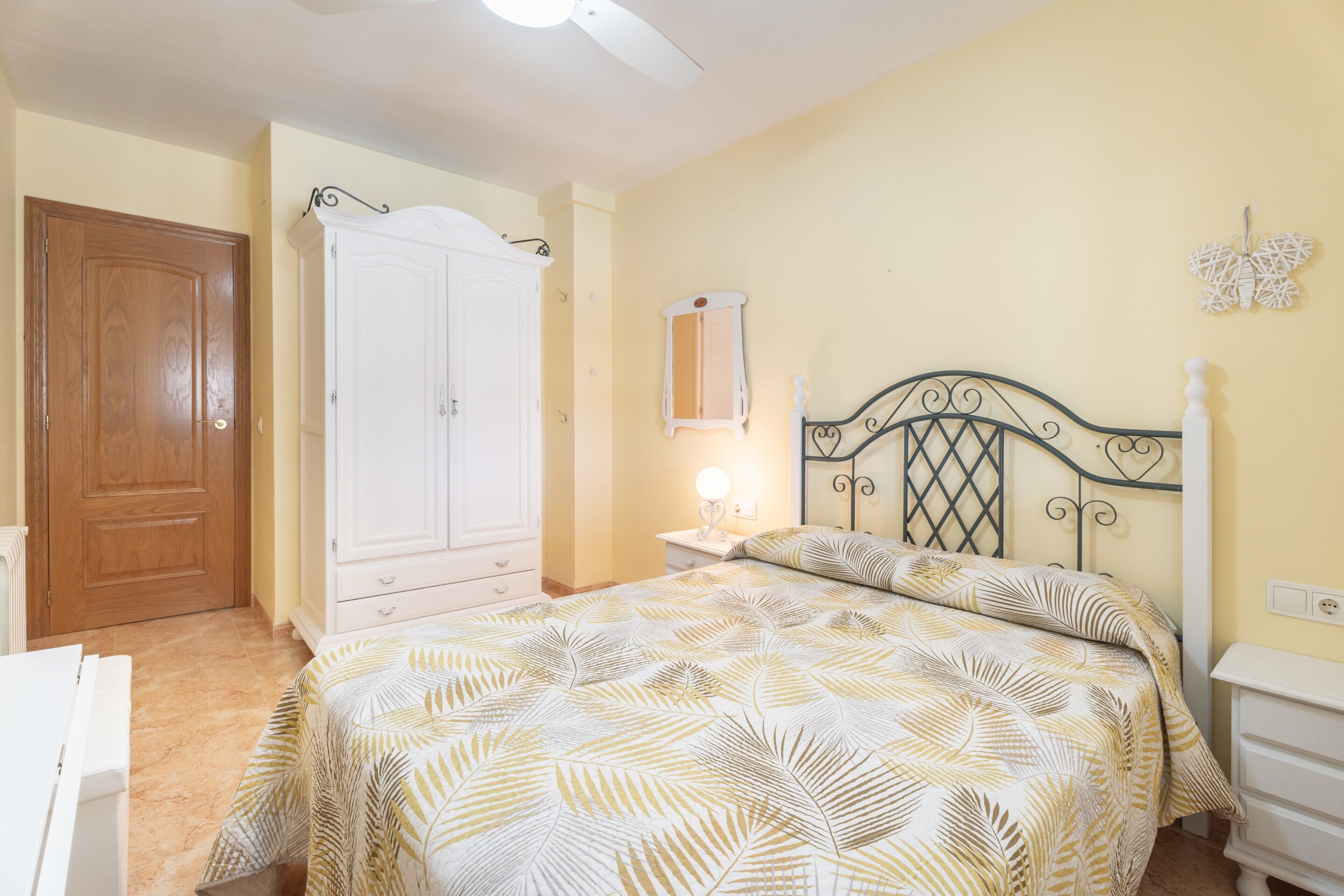 2 dormitorios, wifi gratis, ropa de cama