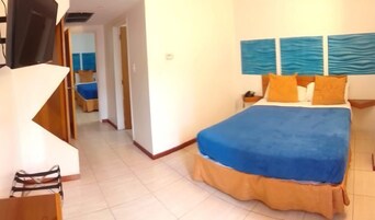 Caja de seguridad en la habitación y escritorio 