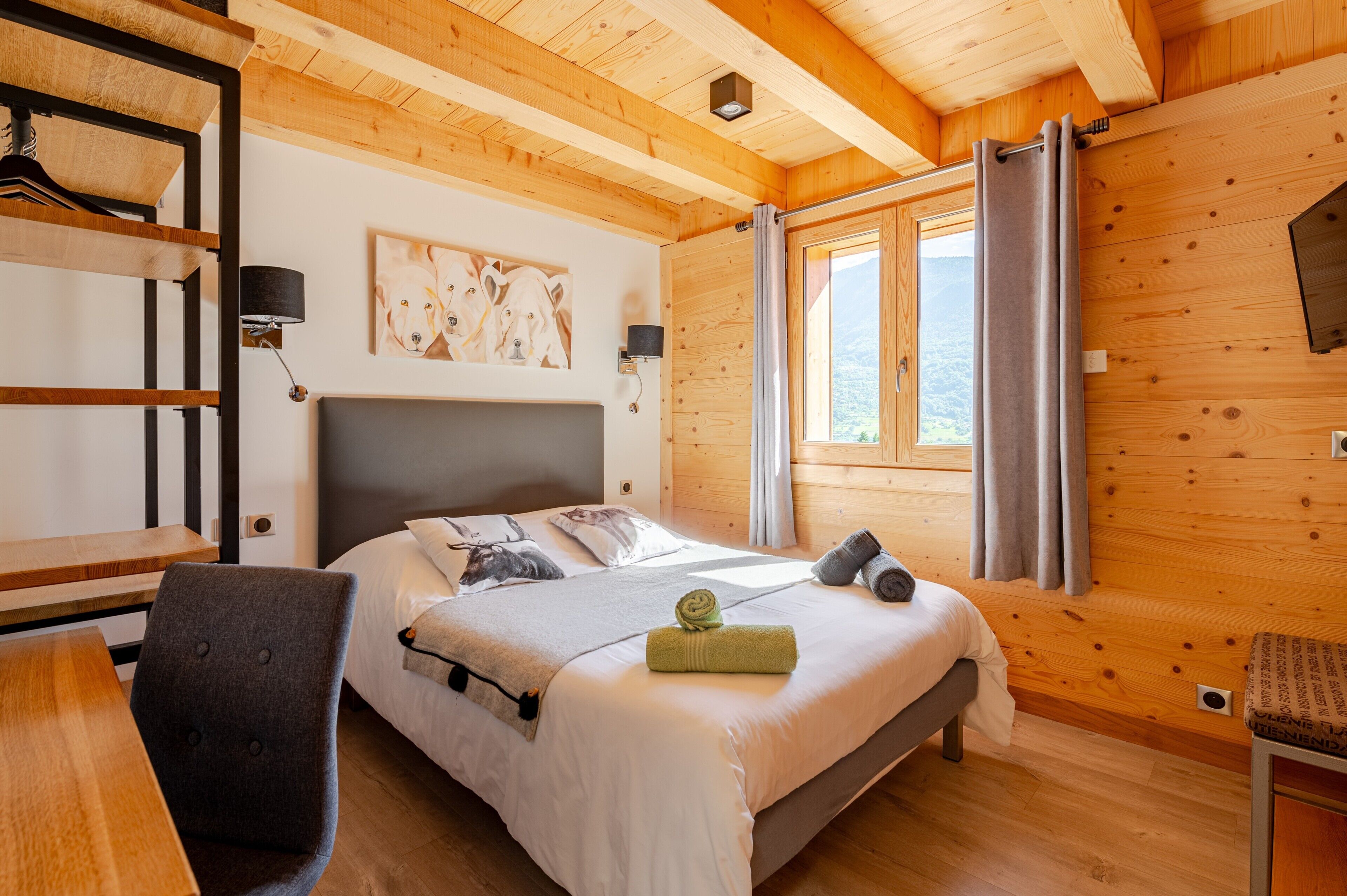 2 chambres, fer et planche à repasser, Wi-Fi gratuit, draps fournis